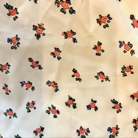 VINTAGE Sweet Cream Floral Blouse w/ Removable Tie - Picture 9 of 10